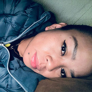 Meet your Posher, Mariela